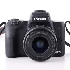 Canon EOS M50 + 15-45mm (SC: <1000) (käytetty)